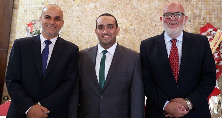 [[[534,4,107,137,755,403],"أ. ناصر سامي أبو شعبان (والد العريس)"],[[310,33,103,150,755,403],"أ. أسامة ناصر أبوشعبان (العريس)"],[[126,7,100,150,755,403],"119,د. ناجي محمد البطه (والد العروس),http://www.albatta.net/profile/177"]]