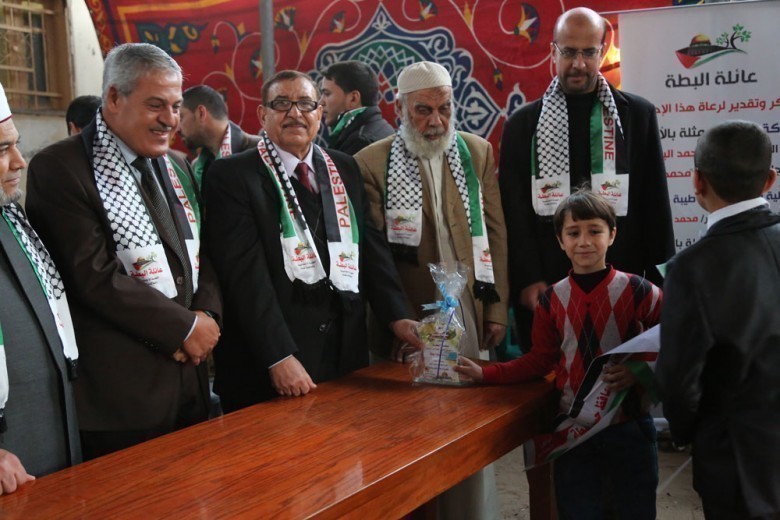 [[[523,182,64,80,755,503],"106,عصام بسام عصام شاهين البطه,http://www.albatta.net/profile/164"]]