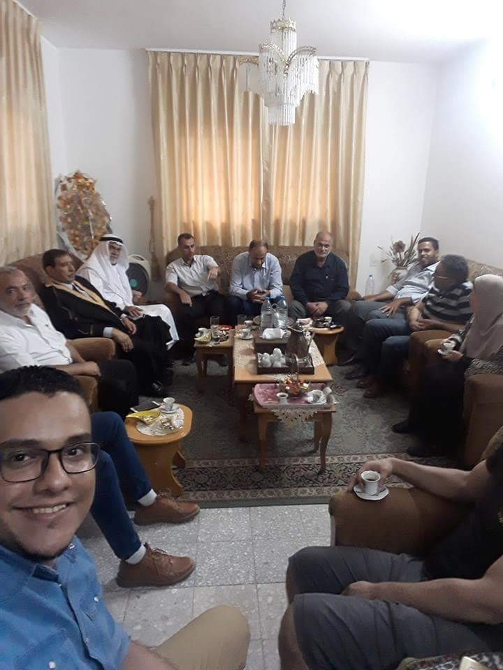 [[[655,392,31,41,755,1007],"149,فادي فضل,http://www.albatta.net/profile/201"],[[622,356,25,42,755,1007],"151,محمد تميم,http://www.albatta.net/profile/238"],[[469,347,26,39,755,1007],"163,محمد علي سليم,http://www.albatta.net/profile/204"],[[370,362,28,41,755,1007],"164,م. عبدالقادر علي سليم,http://www.albatta.net/profile/205"],[[267,350,25,43,755,1007],"198,د. عصام تميم سليم,http://www.albatta.net/profile/235"],[[155,357,21,39,755,1007],"161,أ. بهاءالدين علي سليم,http://www.albatta.net/profile/202"],[[71,370,43,63,755,1007],"128,د. فوزي محمد خليل,http://www.albatta.net/profile/186"],[[7,402,37,77,755,1007],"223,محمد عبدو سليم,http://www.albatta.net/profile/258"],[[25,573,134,256,755,1007],"محمود فضل سليم محمد"]]