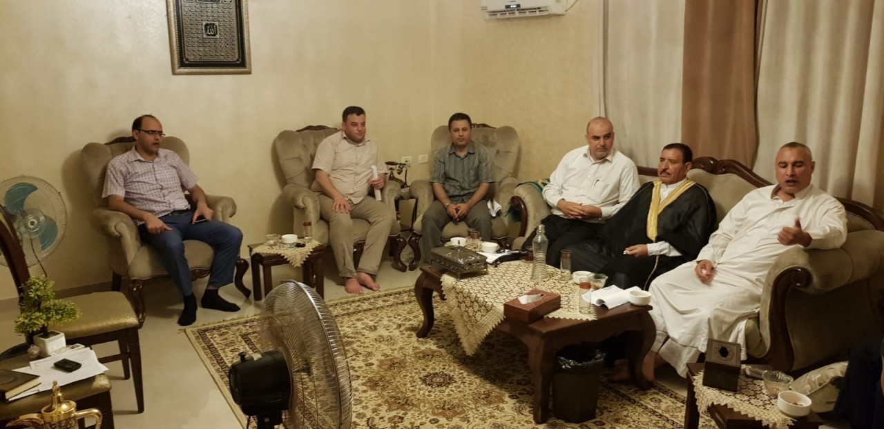 [[[661,121,30,43,755,367],"227,أ. عبدالحكيم زكريا احمد شاهين,http://www.albatta.net/profile/262"],[[559,121,23,37,755,367],"128,المختار د. فوزي محمد خليل محمد,http://www.albatta.net/profile/186"],[[501,97,23,40,755,367],"119,د. ناجي محمد سعيد شاهين,http://www.albatta.net/profile/177"],[[381,96,20,33,755,367],"2,أ. بسام عصام شاهين مصطفى شاهين,http://www.albatta.net/profile/132"],[[290,84,22,41,755,367],"148,أ. عماد احمد سعيد احمد,http://www.albatta.net/profile/213"],[[111,92,28,44,755,367],"126,أ. محمد شريف سعيد شاهين,http://www.albatta.net/profile/184"]]