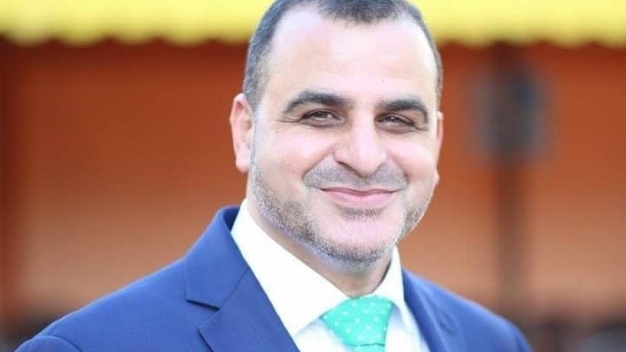 تهنئة بسلامة العودة للدكتور علاء الدين البطة رئيس بلدية خان يونس